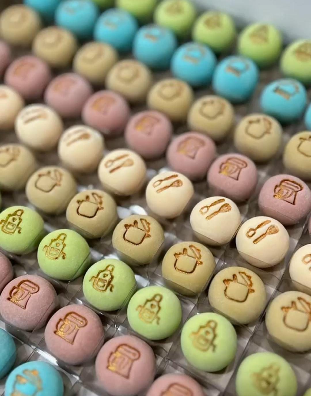 Brigadeiros Temáticos e Personalizados